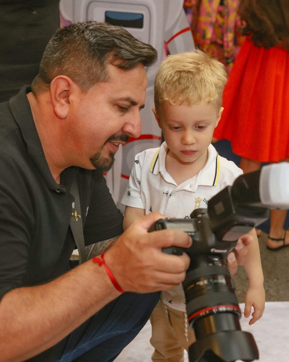 Mãe e filha na festa